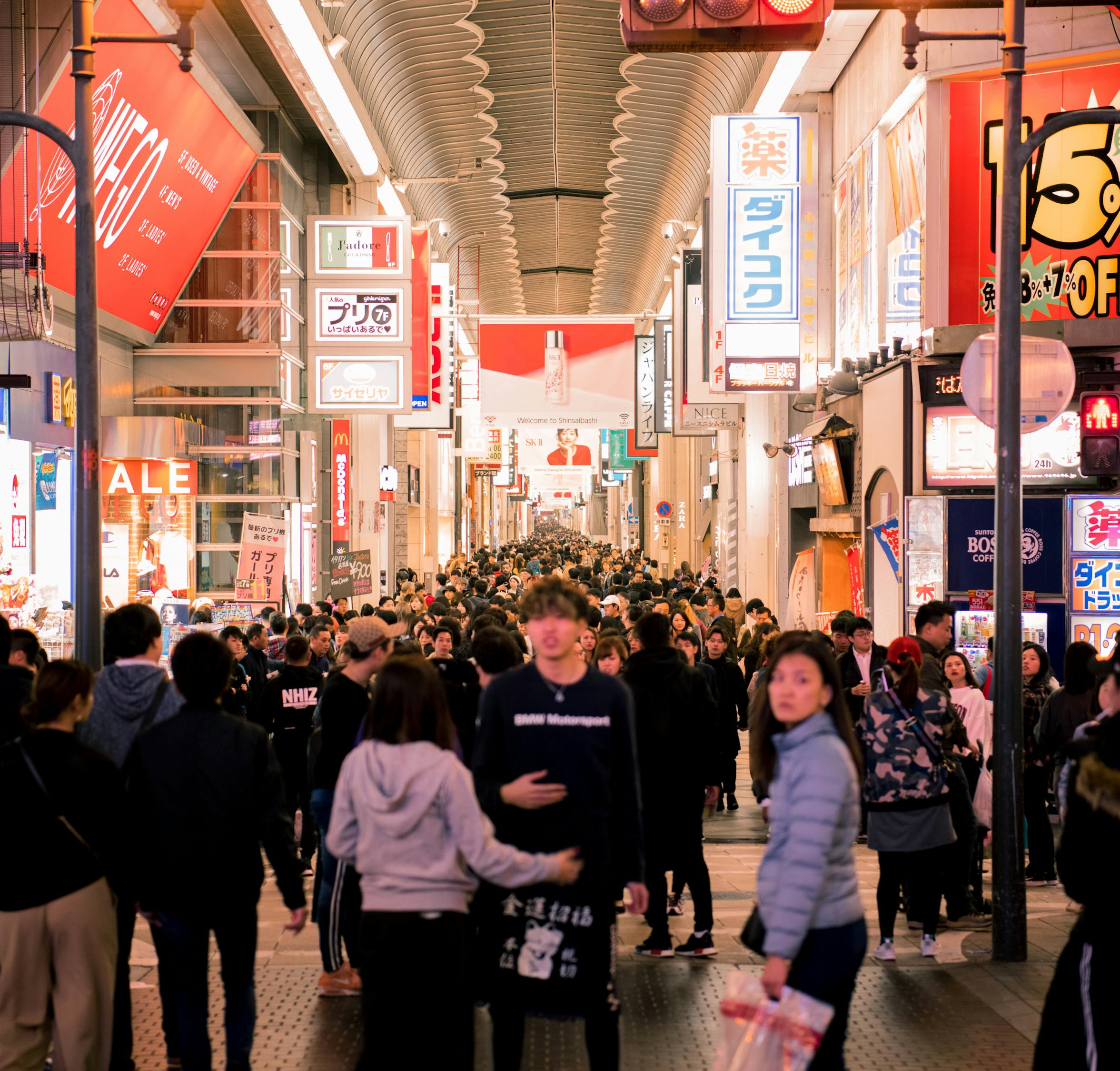 金陵飯店股票投資潛力與市場前景深度解析