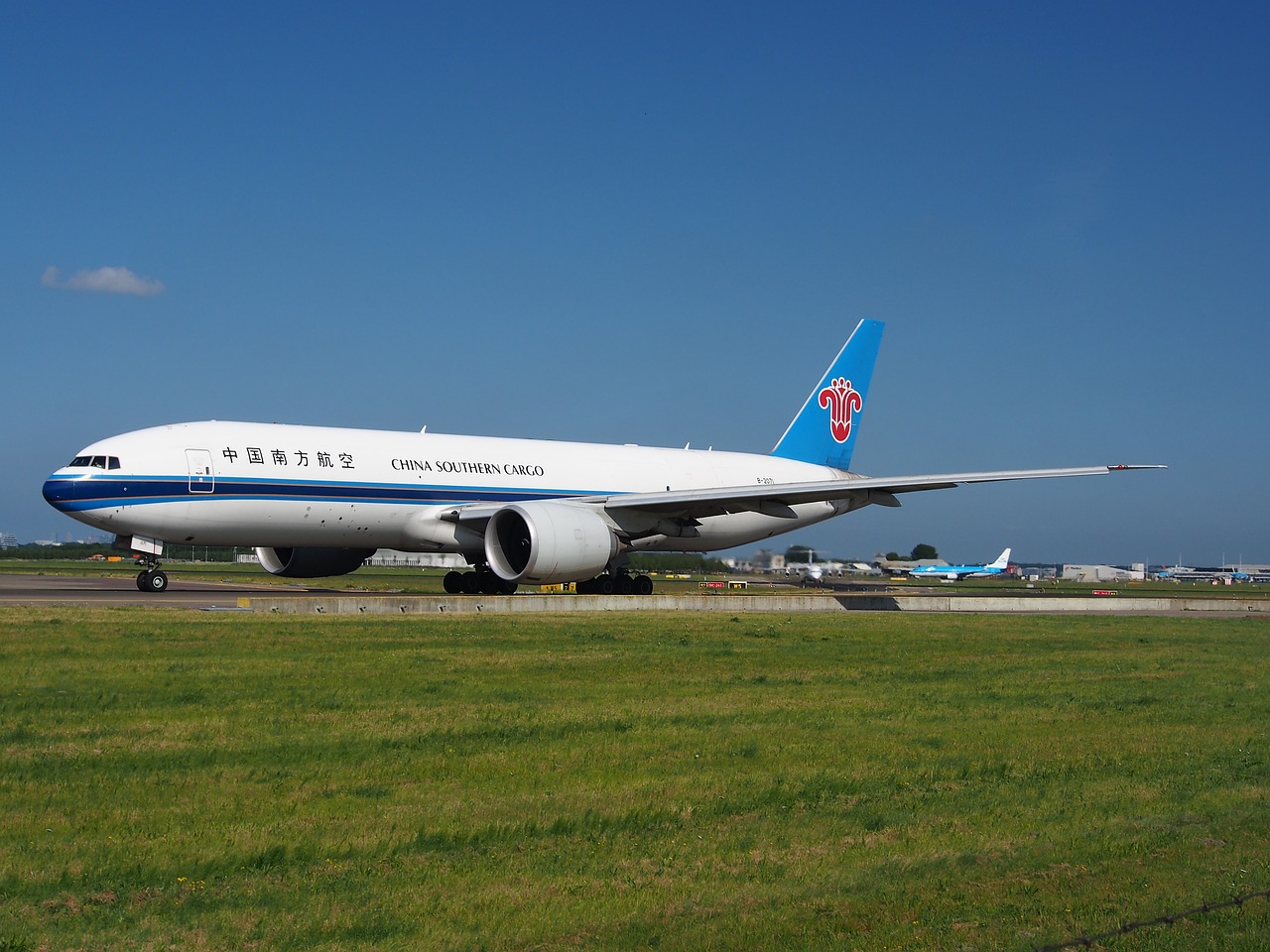 吉祥航空股票，航空行業(yè)投資機遇與挑戰(zhàn)的探索