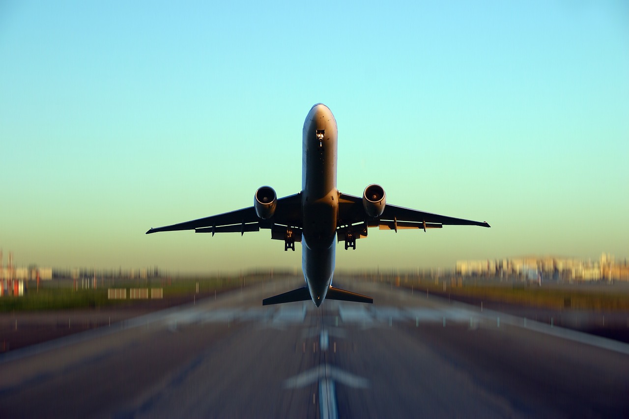 吉祥航空股票，航空行業(yè)投資機遇與挑戰(zhàn)的探索