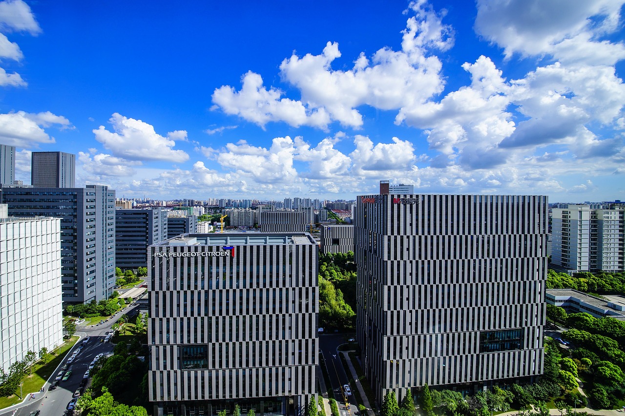 上海市房地產(chǎn)交易中心的繁榮與發(fā)展，探索新紀(jì)元下的房地產(chǎn)市場前景???????????????????????????????????????????????????????????????（標(biāo)題較長，可根據(jù)實(shí)際情況調(diào)整）